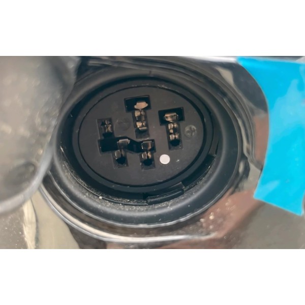 Зарядно Bosch 2A 100-240V BCS230